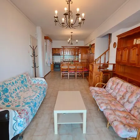 Seaside Maisonette Apartment Palaiontsiflikion