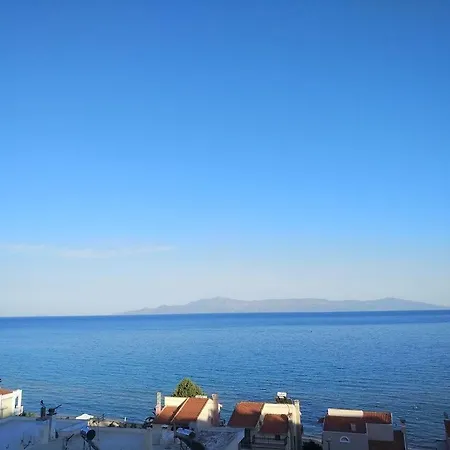 Seaside Maisonette Apartment *