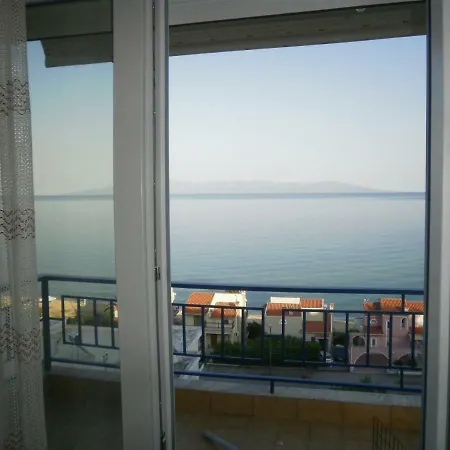 Seaside Maisonette * Palaiontsiflikion