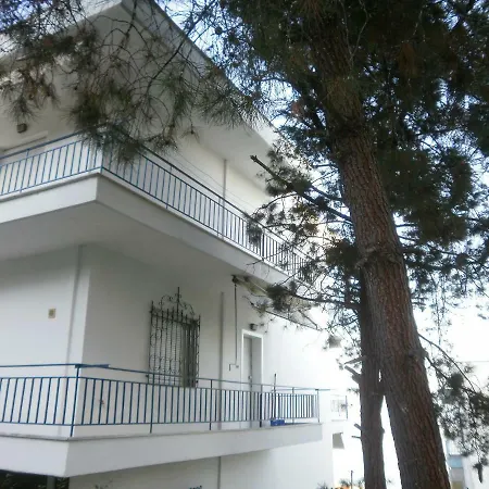 Seaside Maisonette Apartment Palaiontsiflikion